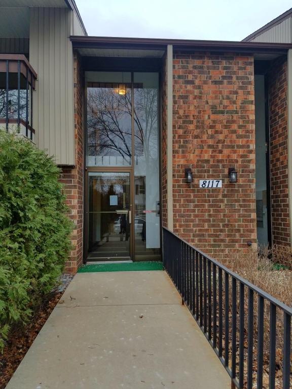 24 West Allis, WI Condominium For Sale