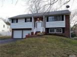 17 E Circle Dr