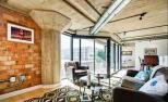 Spacious Loft -modern Updates - Authentic